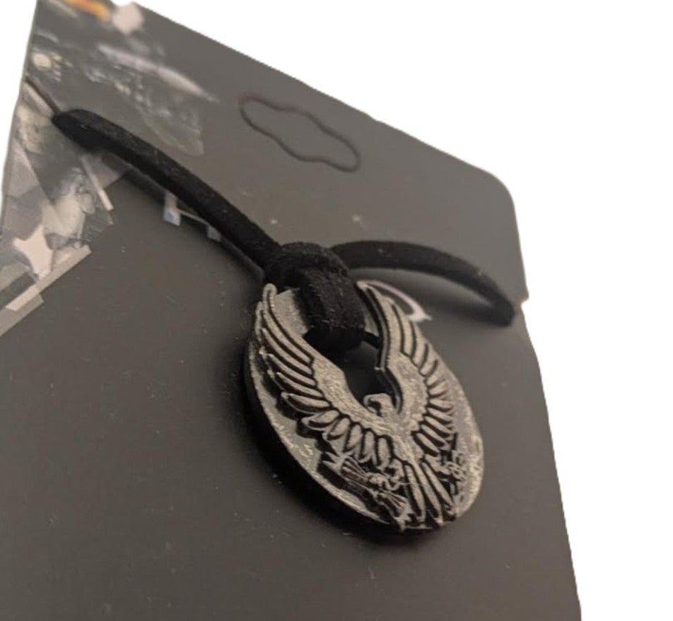 Halo 5 Spartan Logo Necklace – Cosplay Costume Accessory, Game-Inspired Pendant